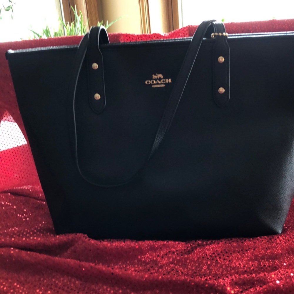 Beautiful Coach bag NWT